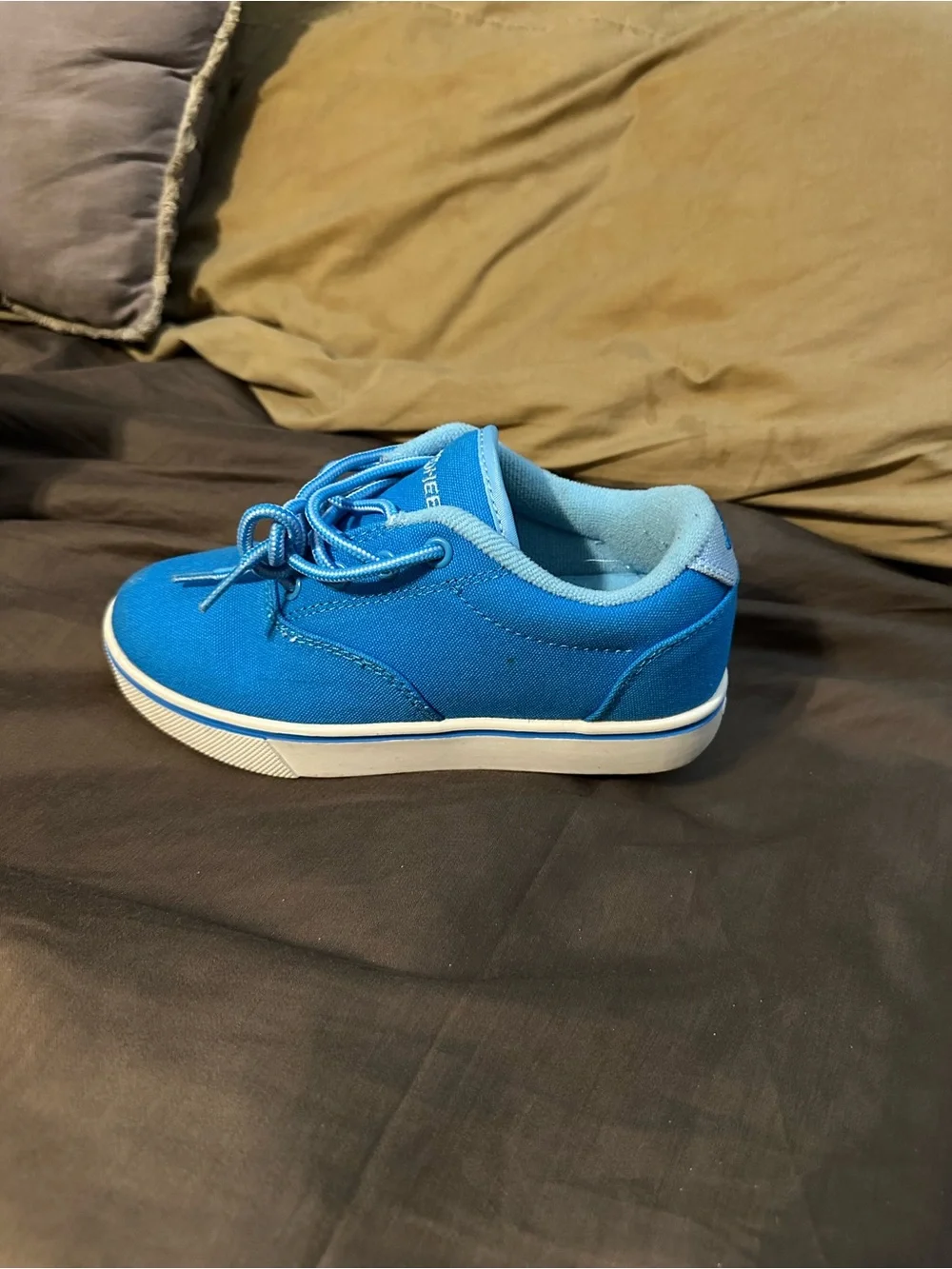 Heelys Bright Blue Kids Canvas Sneaker